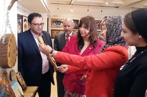 نافذة الروح .. معرض فنى بجامعة بنها