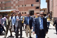 رئيس جامعة بنها يتفقد المستشفى الجامعى فى ثانى أيام عيد الفطر للإطمئنان على الخدمة الصحية