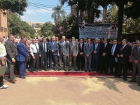في ثاني أيام الدراسة : &quot; السعيد&quot; يتفقد كليات جامعة بنها ويلتقى بالطلاب داخل المدرجات