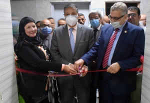 رئيس جامعة بنها يفتتح وحدة السموم الإكلينيكية بالمستشفى الجامعى ويتفقد الدراسة بكلية الطب