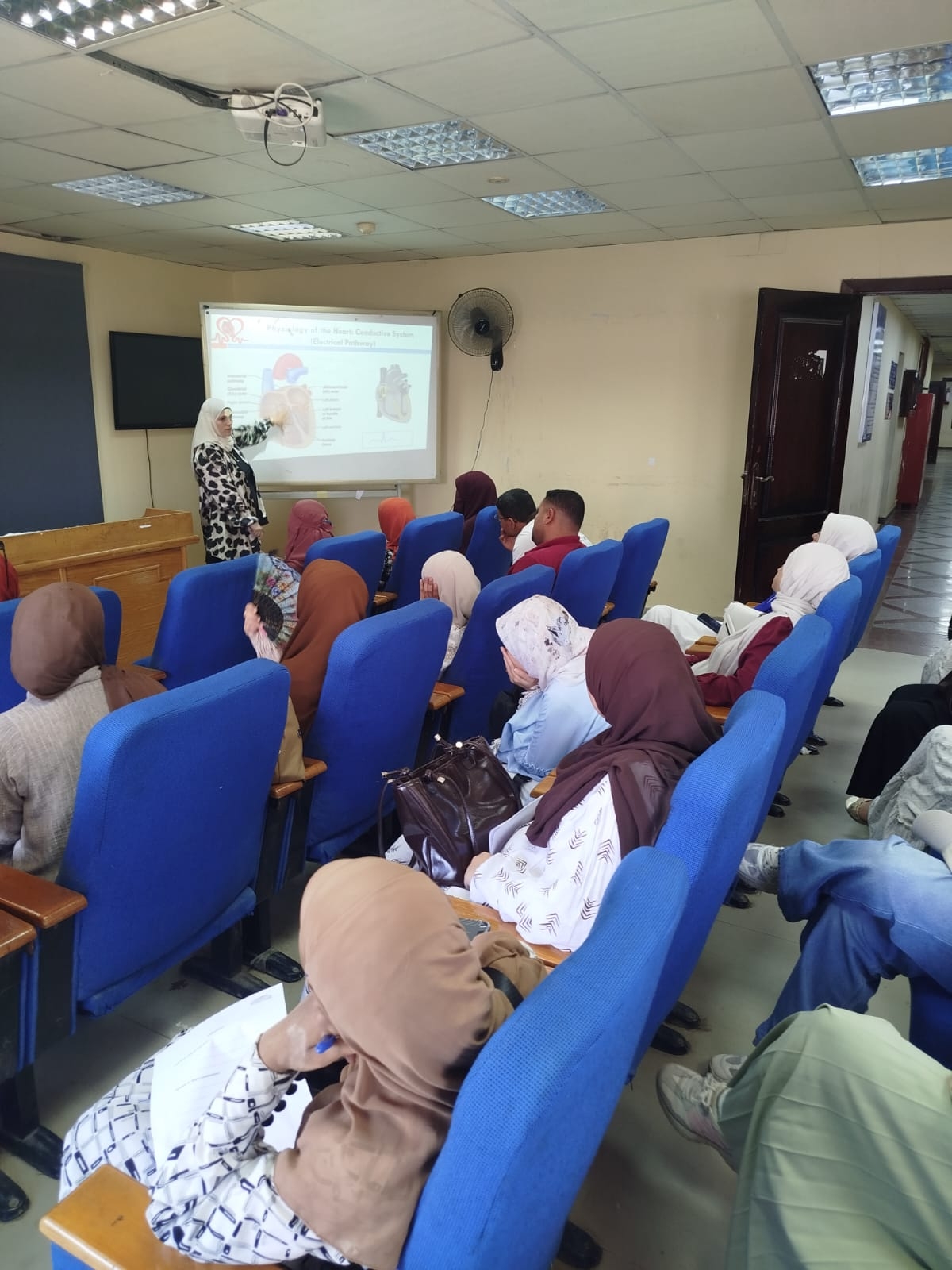 دورة تدريبية متخصصة بعنوان "كيفية عمل وقراءة رسم القلب"