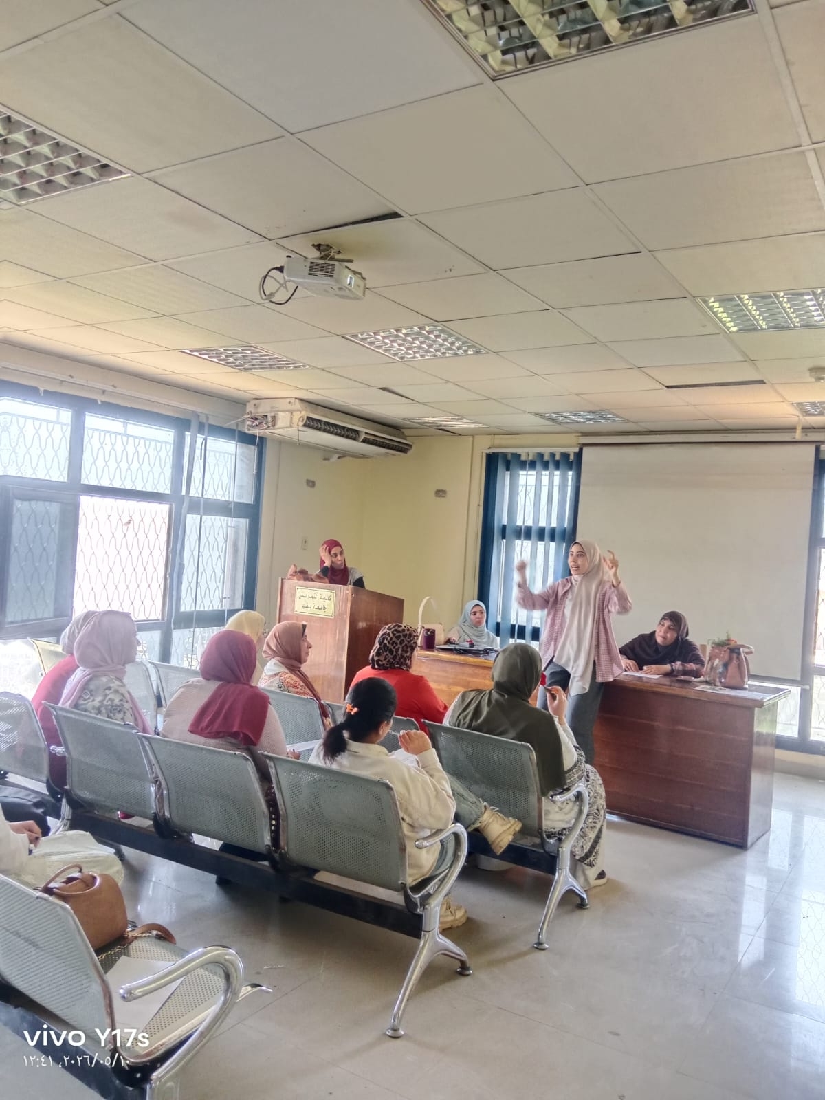 ورشة عمل بعنوان "العلاقات السامة : فهم تأثيرها وحماية صحتك العقلية  " وأيضاً ورشة بعنوان الاكتئاب  المبتسم " .